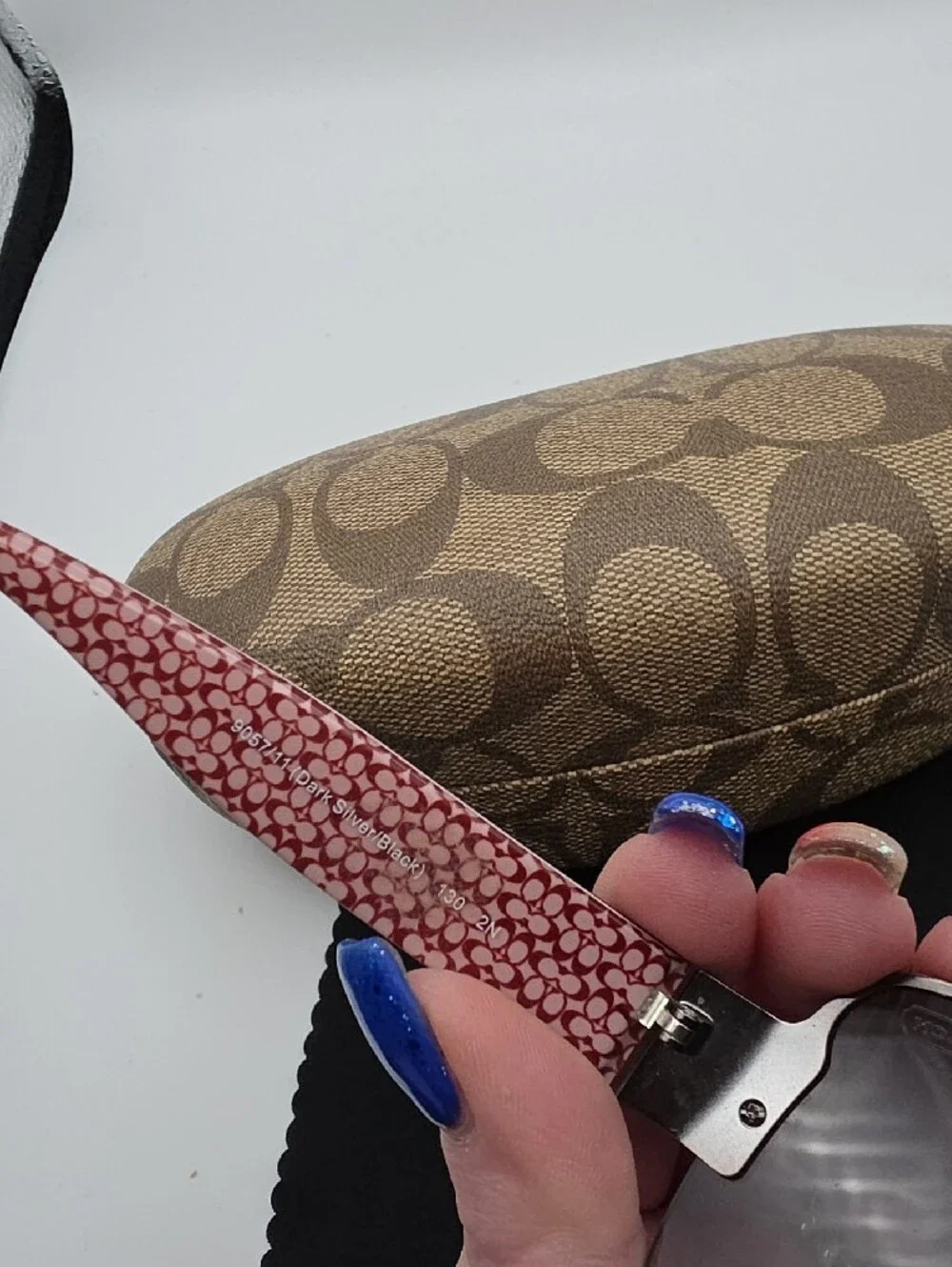 Coach Signiture Red Monogram Visor Oversized Black Women's Sunnies (GOOD/FAIR)✨️